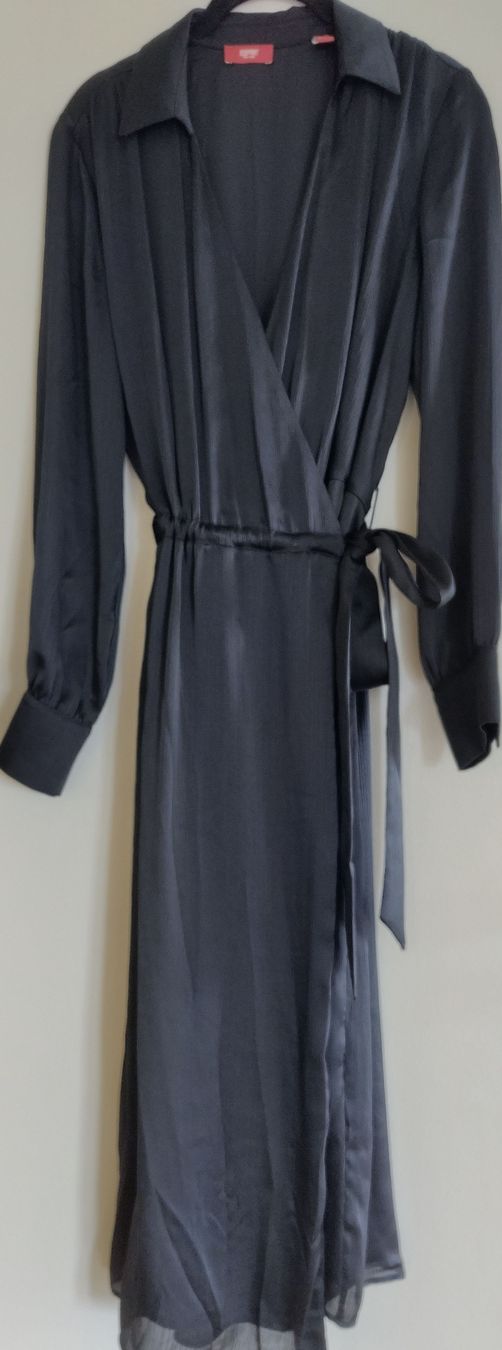 Esprit Vestiti: Schwarzes Wickelkleid von Esprit, Grösse M – Nuovo (secondo la descrizione) da Schlieren venduto da co.ba.
