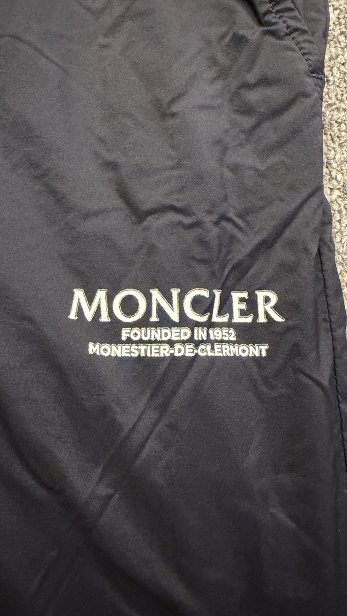 Moncler Hosen: Moncler Pants Black Size 92 Used Condition – Neu (gemäss Beschreibung) aus Bursinel von rud_9mxh 1