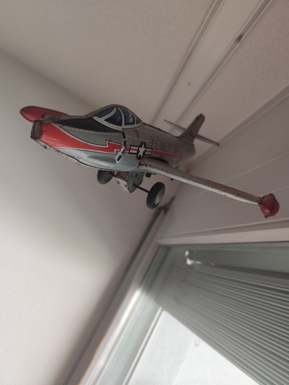 Modellbausätze & Standmodelle: uralter blechflieger – Gebraucht aus minusio von bierbrauer 4