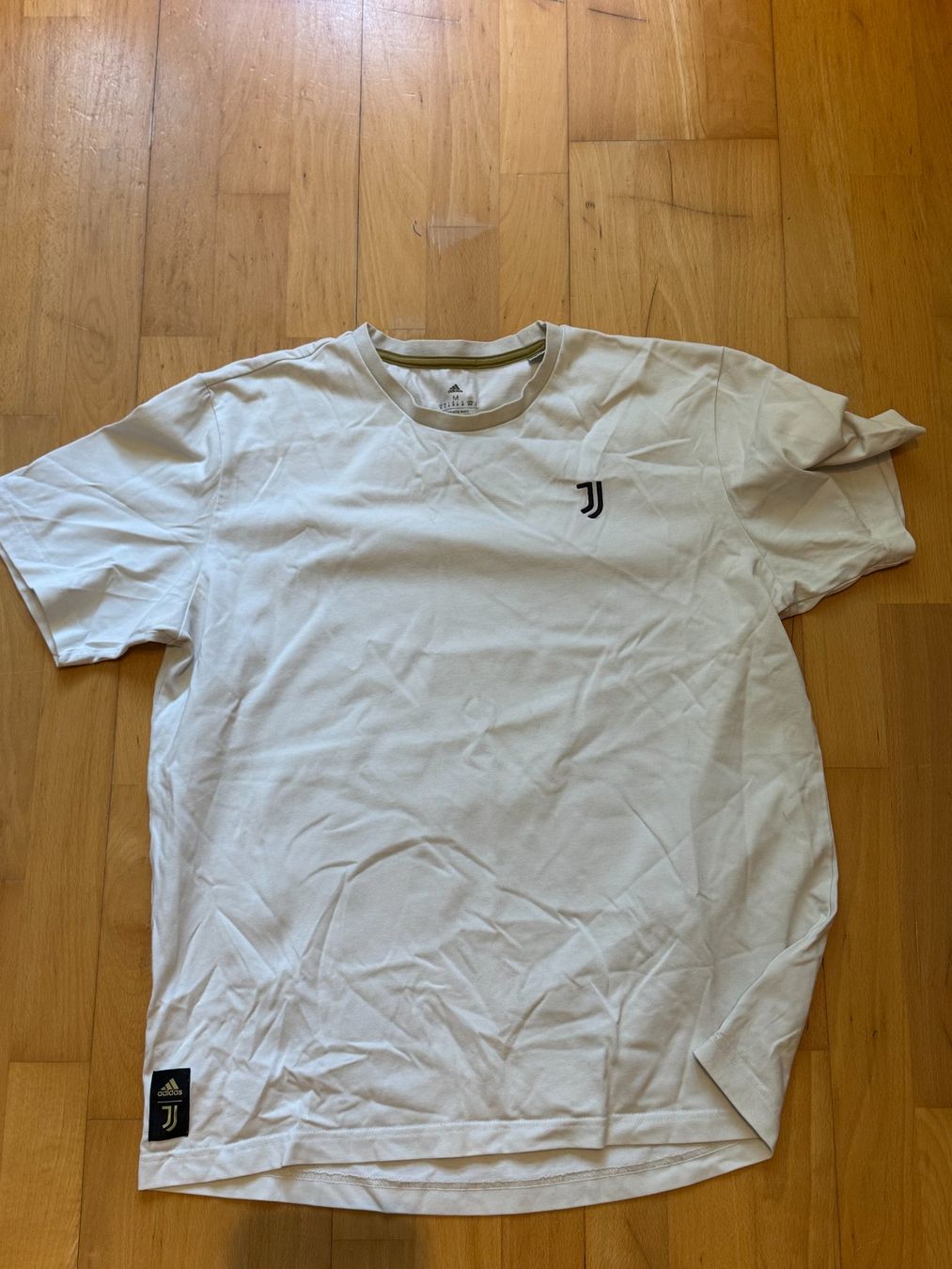 T-shirt: Juve T-Shirt – Usato da zürich venduto da ira_c6bn