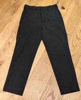 schwarze Hose