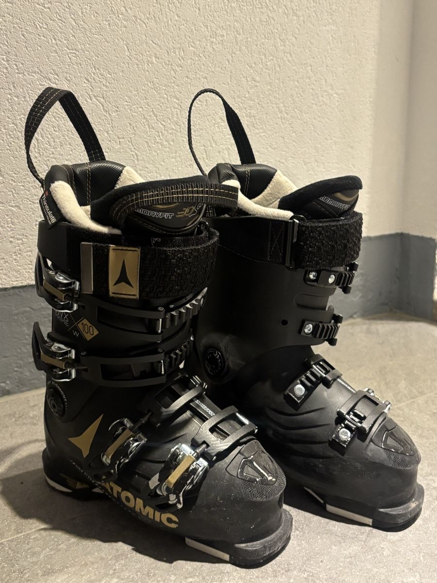 Atomic Scarpe da donna: Chaussures de ski  – Nuovo (secondo la descrizione) da Fribourg venduto da kru_gyn7 1