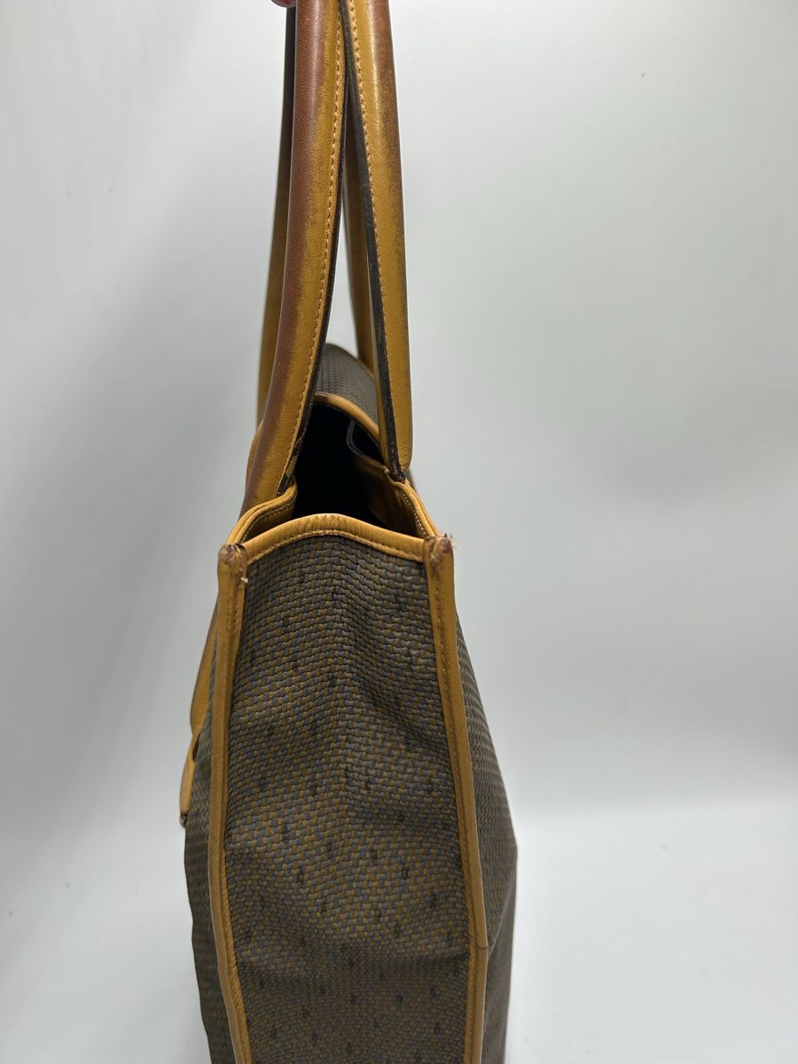 Saint Laurent Borse da donna: Sac cabas Yves Saint Laurent  – Usato da fribourg venduto da Retroverso 7