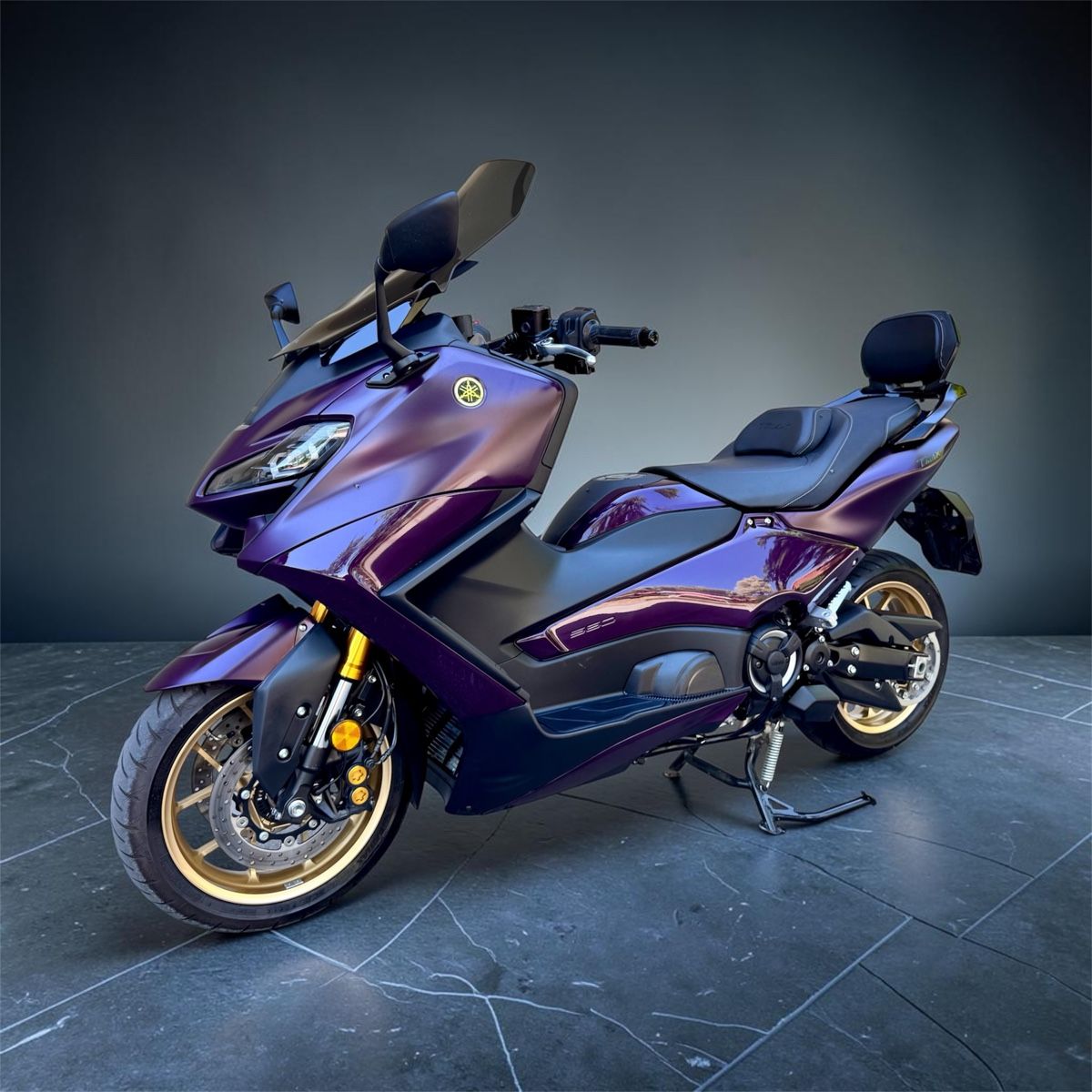 Yamaha Scooters: Yamaha T-Max Tech-Max XP 560 – Gebraucht aus Bösingen von ormiaszka 1