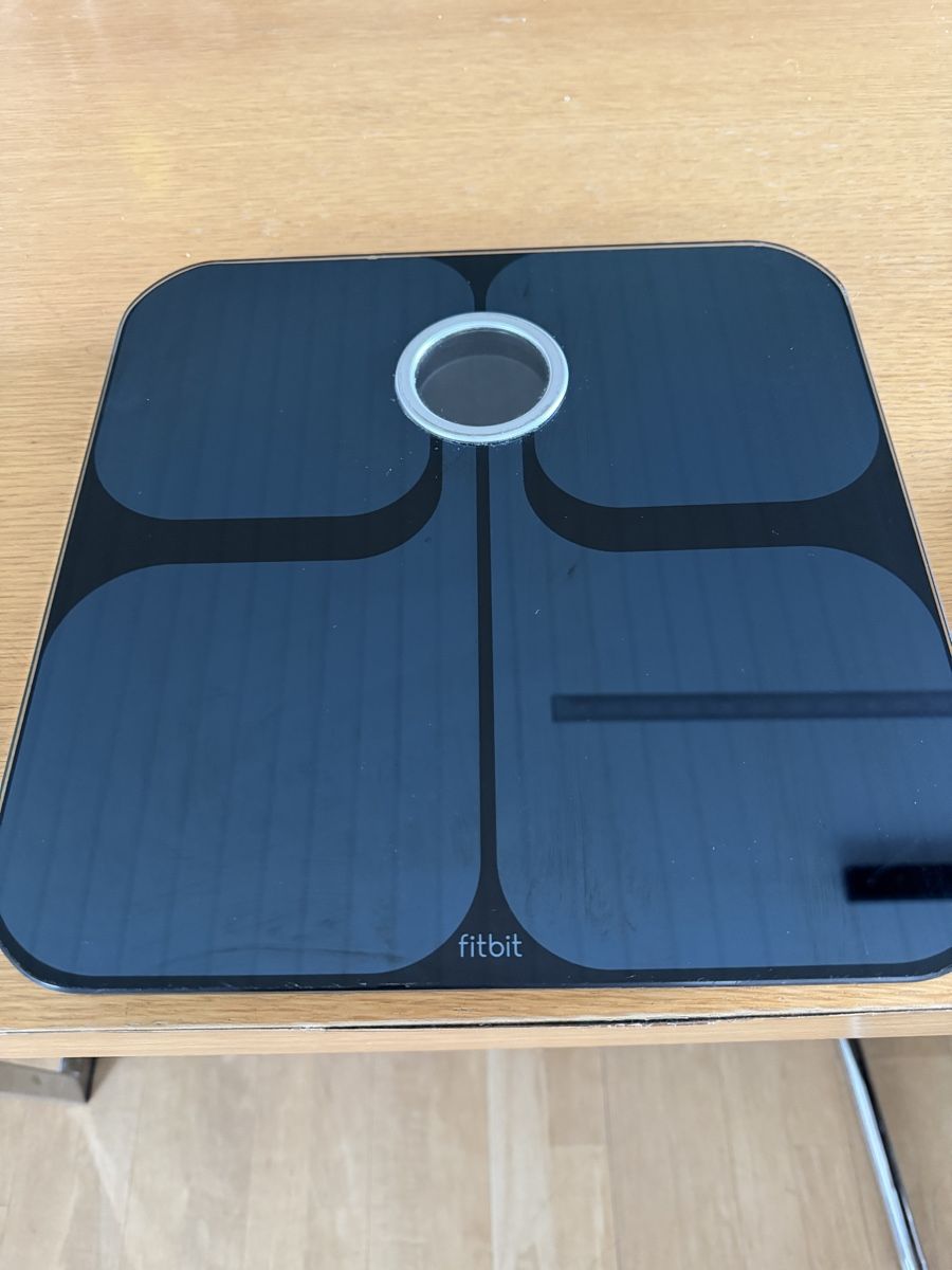 Bilance pesapersone: Fitbit Aria Wlan Waage – Usato da Unterägeri venduto da Fabio_Costa