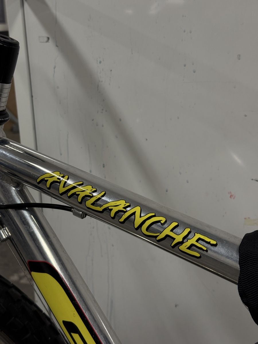 GT Biciclette: GT Avalanche Mountainbike  – Usato da Luzern venduto da LuisAmael 6
