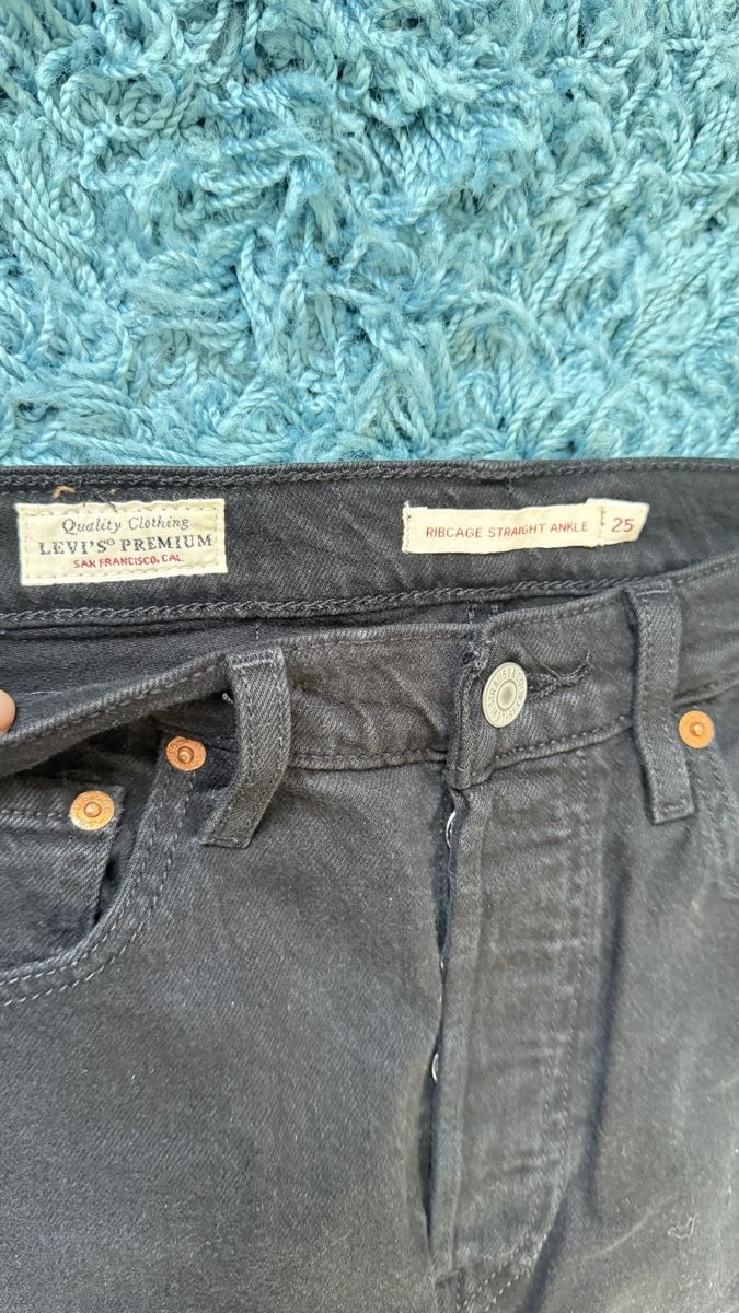 Levi's Jeans: Levi's Premium Jeans W25 L29  – Nuovo (secondo la descrizione) da Kloten venduto da liu_65tx 1