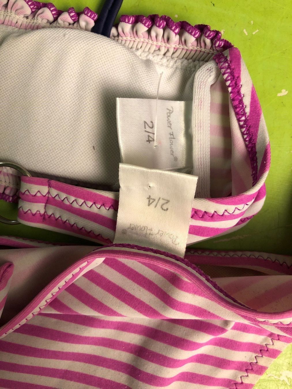 Costumi da bagno & Bikini: Power Flower Bikini Gr.2/4jährig – Usato da Obergerlafingen venduto da cabo4 2