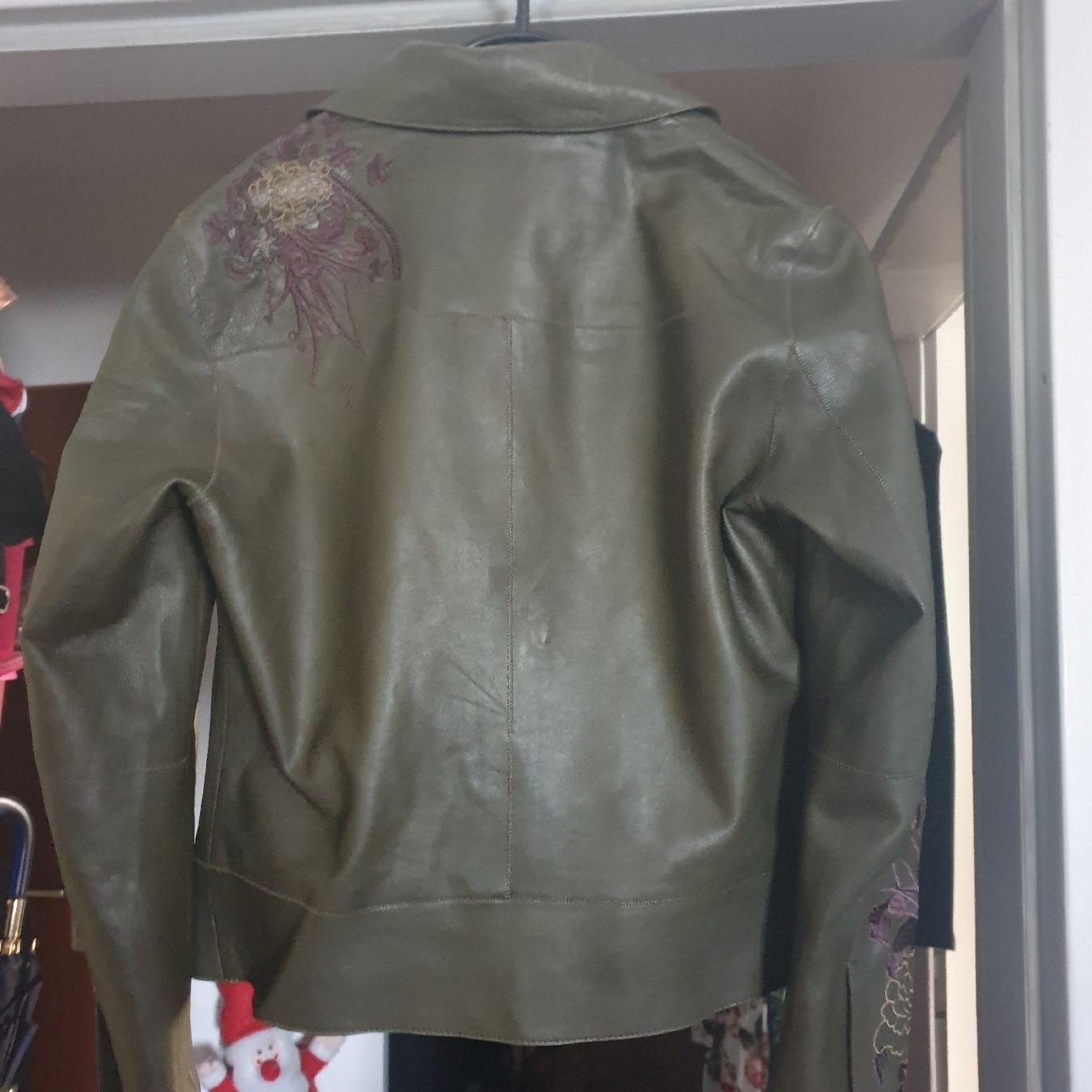 Massimo Dutti Vestes: Massimo Dutti, bestickte Echtlederjacke Gr. M – Neuf (Voir description) à Frenkendorf par Moon111 2