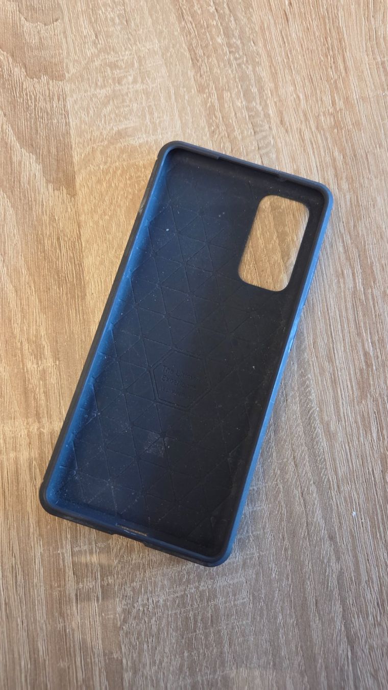 Samsung Cover & Protezioni schermo: Samsung S20 FE Cover Blau Handyhülle – Usato da Adlikon b.Regensdf venduto da ChriZ86