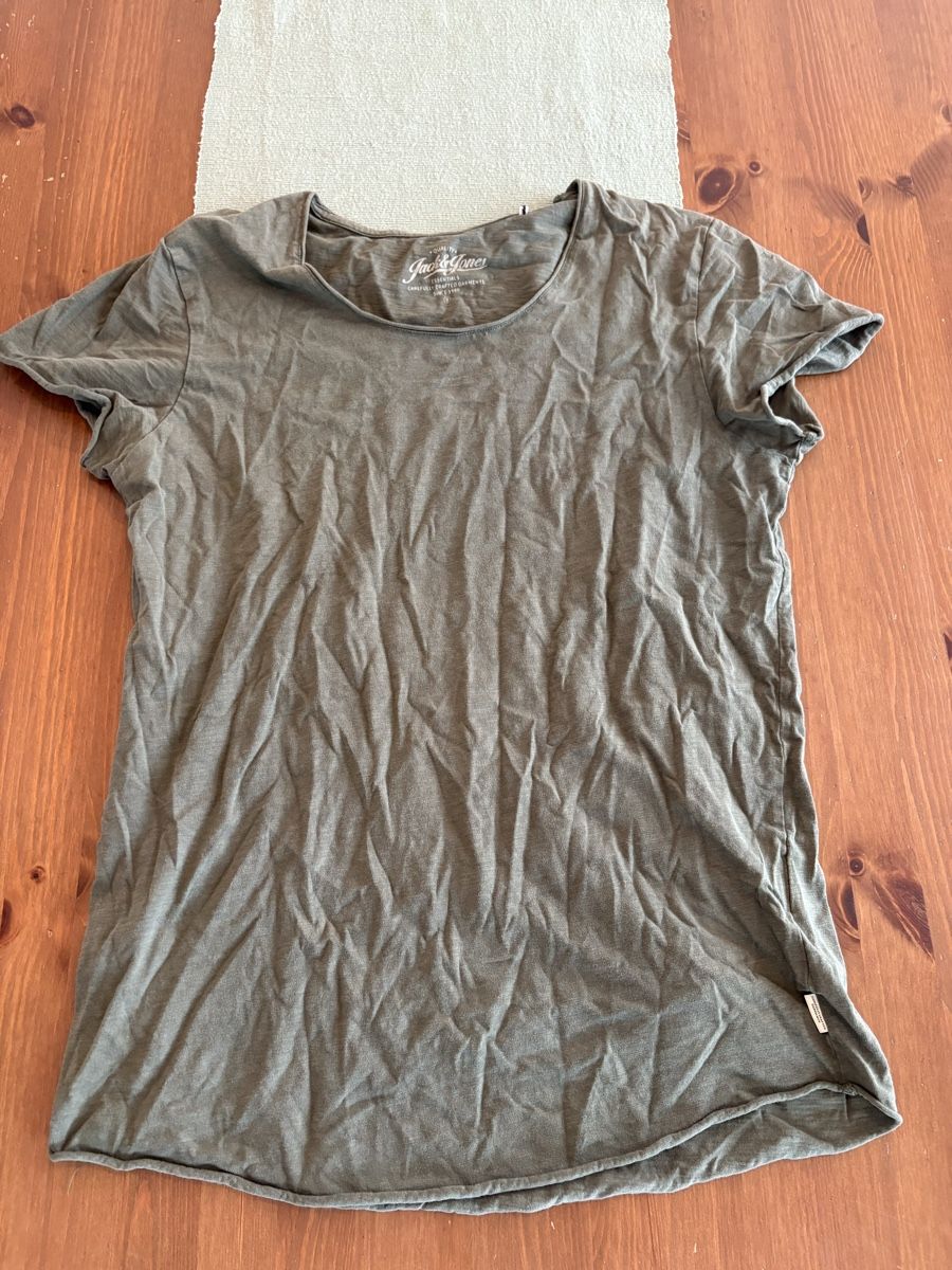 T-shirt: 3er Set T-Shirt grösse M – Usato da Grosshöchstetten venduto da Swansea_93