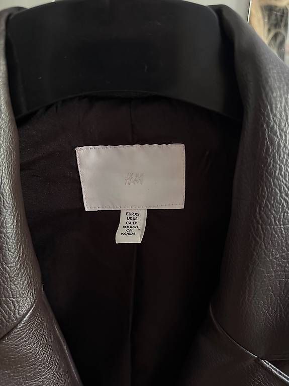H&M Cappotti: Ledermantel H&M – Usato da Basel venduto da jen_k2dq 1