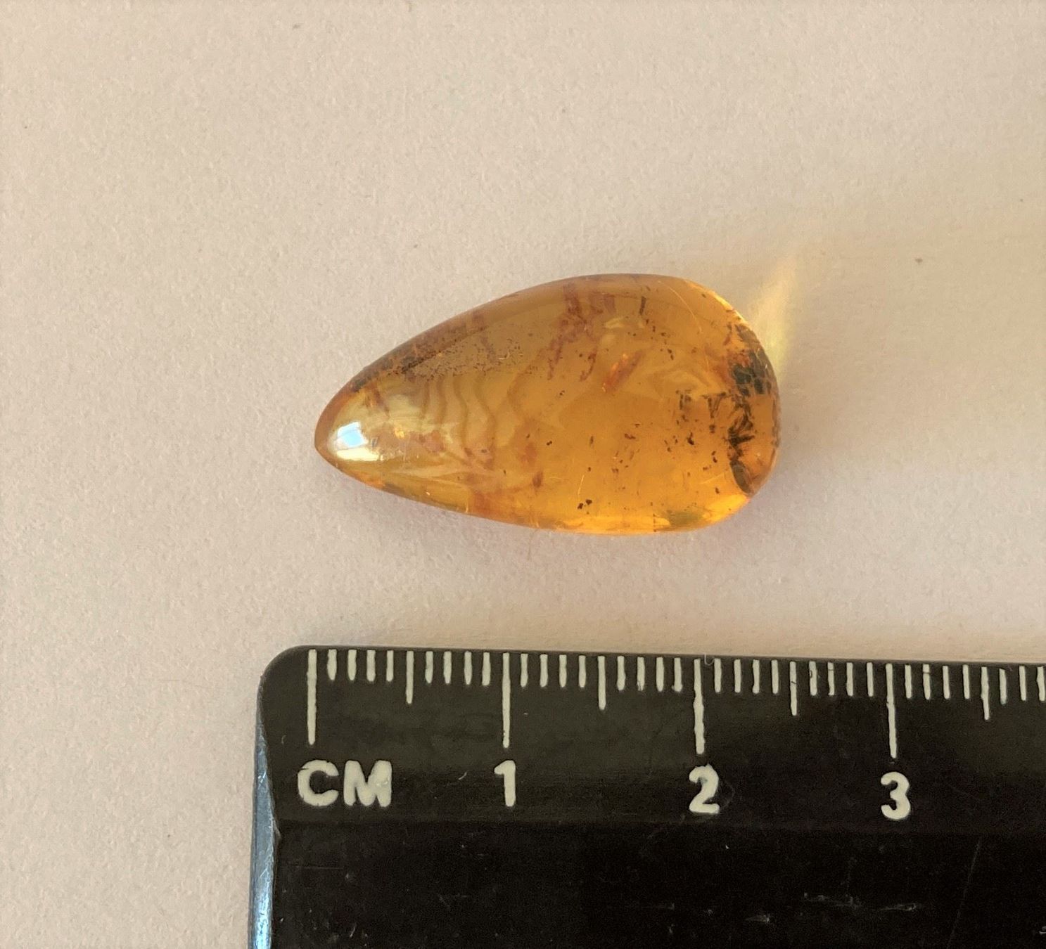 Minerali & Pietre curative: Ambre jaune 1,7 g / Bernstein – Nuovo e nell'imballaggio originale da Goumoens-la-Ville venduto da brandonv 1