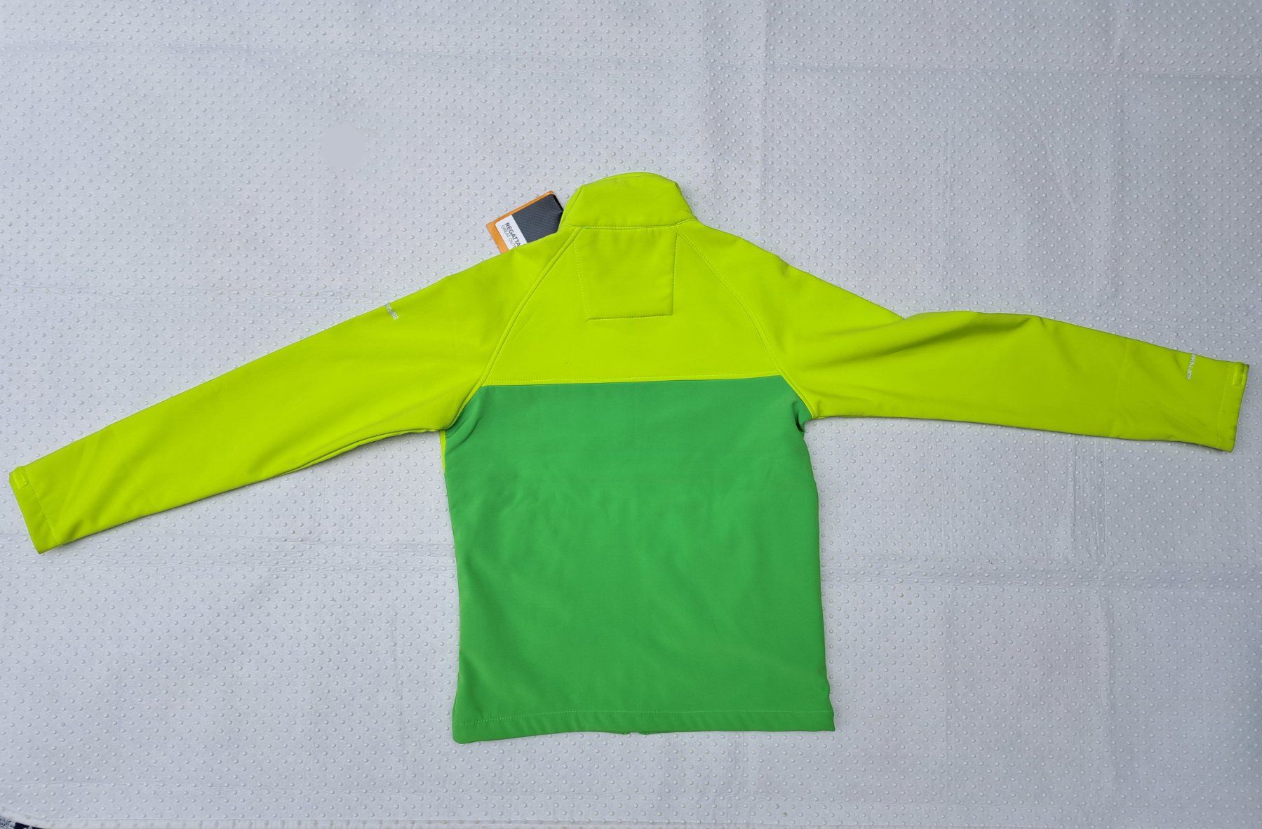 Giacche: Regatta Softshell Jacke, neu mit Etikett, Gr. 50 – Nuovo (secondo la descrizione) da Gysenstein venduto da joshuas81 1