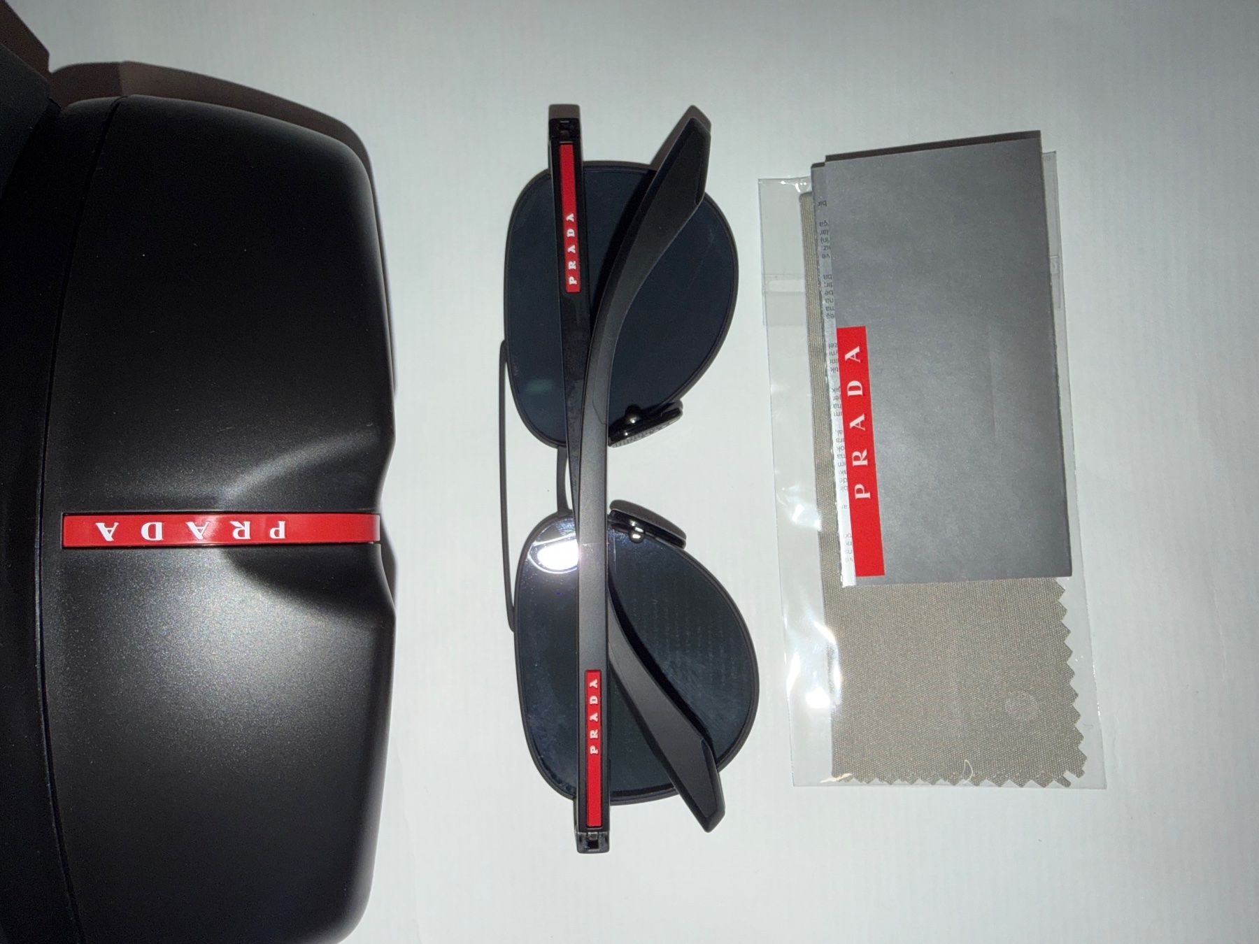 Prada Occhiali & Lenti: Prada Sonnenbrille neu – Usato da Zürich venduto da SecondhandZurich 1