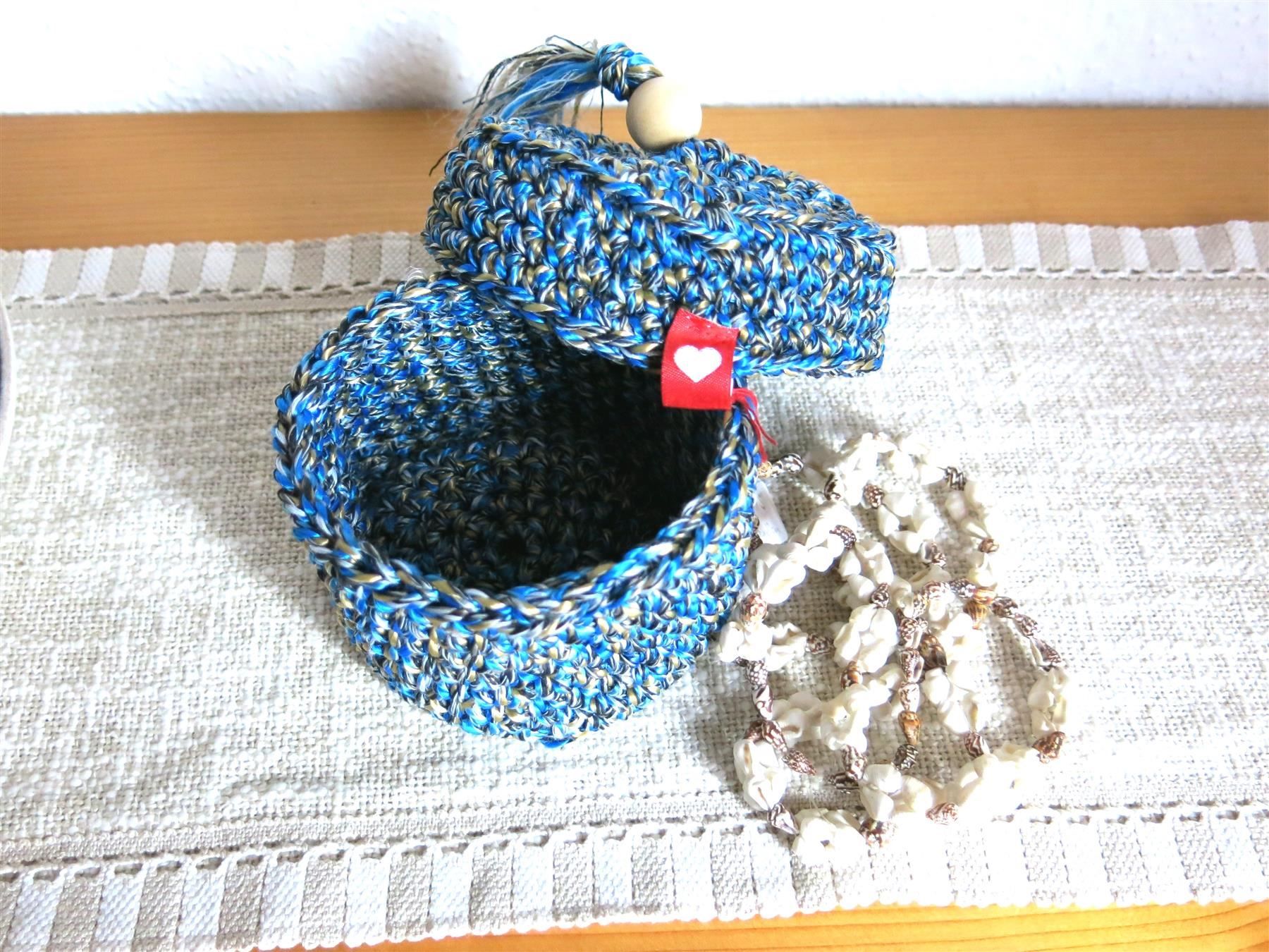 Altro per la casa: rundes  Körbchen mit Deckel /ca 10x7cm – Nuovo (secondo la descrizione) da Schaffhausen venduto da Espressoo7 1