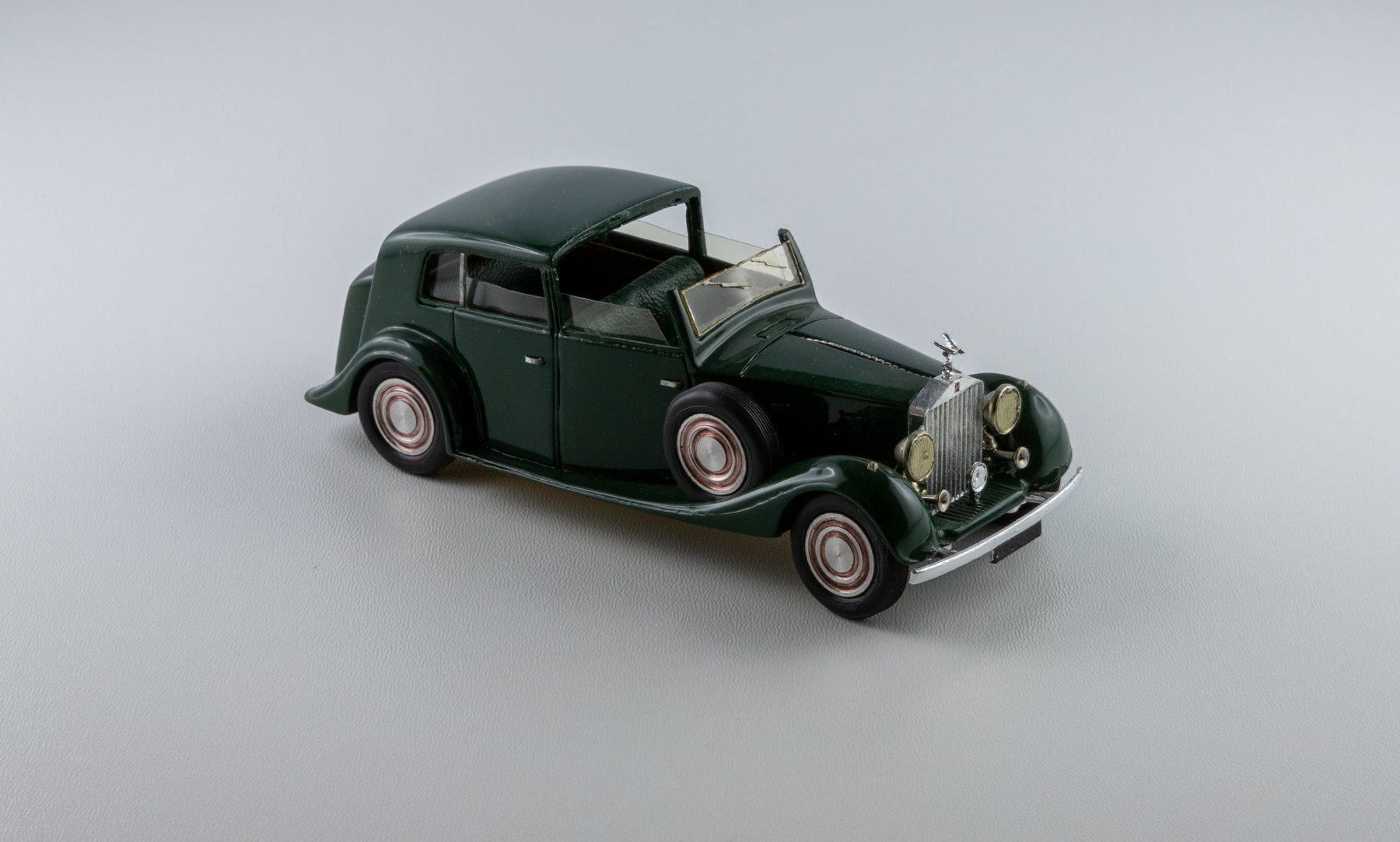 Rolls Royce Modellini d'auto: Heco Rolls Royce Phantom III 1/43 – Usato da St. Pantaleon venduto da pantaleon62 1