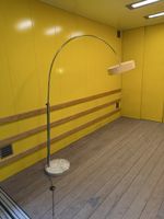 Bogenlampe, Marmorfuss, Chromstahl