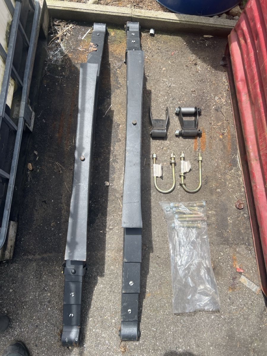 Ford Tutti pezzi di ricambio auto: Blattfeder Set Ford Ranger – Nuovo (secondo la descrizione) da Russikon venduto da Crtracing