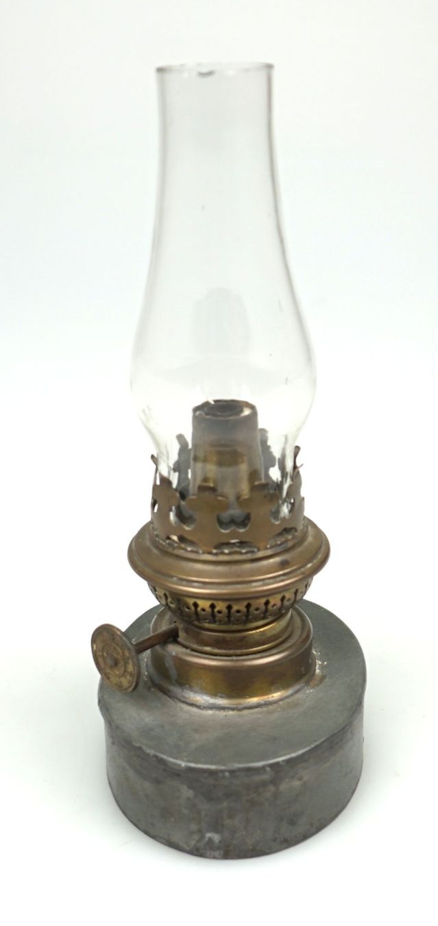 Lampade: Kleine Vintage Öllampe – Usato da Volketswil venduto da brockipfannenstil 1
