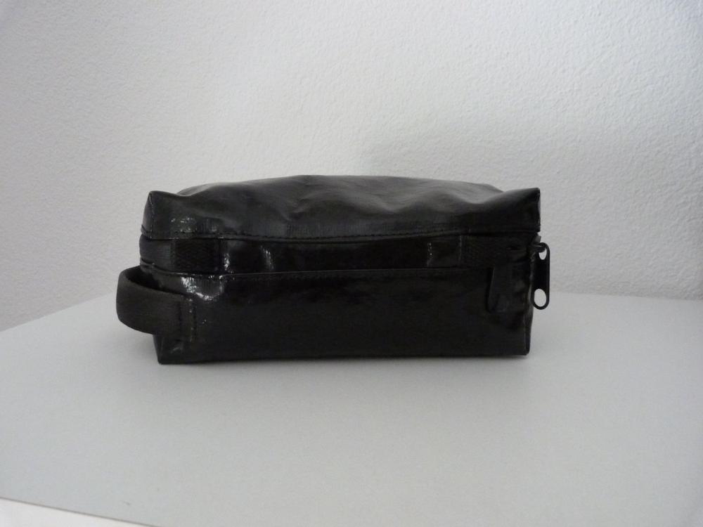 FREITAG F35 CHEYENNE TOILET BAG SMALL SCHWARZ | Kaufen auf Ricardo