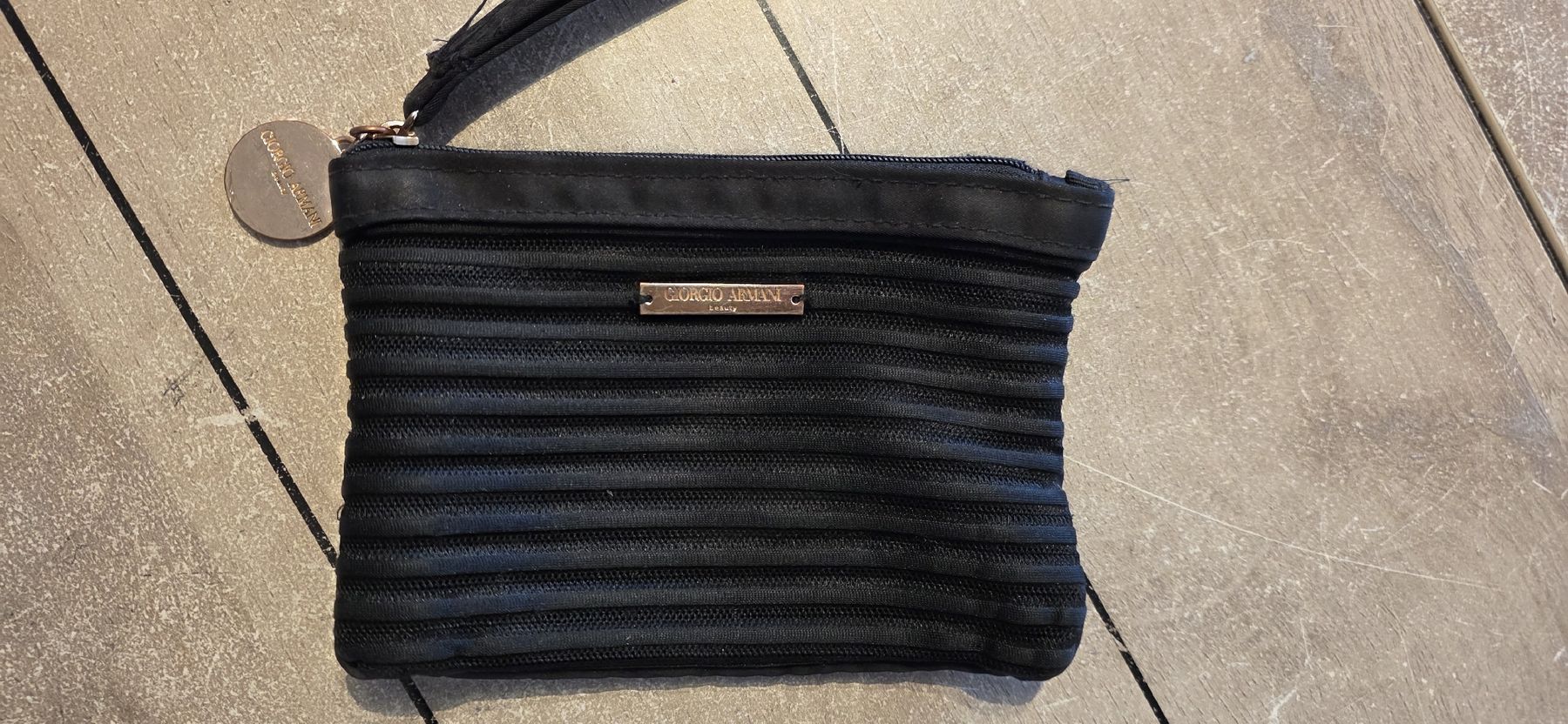 Custodie per cosmetici: Trousse de maquillage Giorgio Armani – Usato da Ste-Croix venduto da kar_9x7w 1