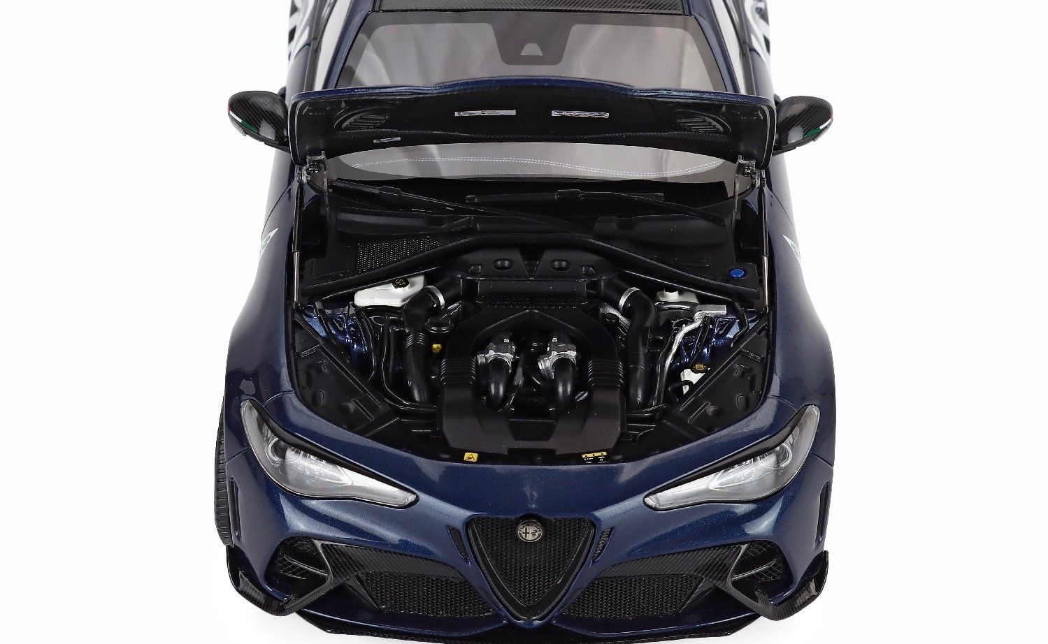 Alfa Romeo Modellautos: ALFA ROMEO - GIULIA GTA 2021 – Neu und originalverpackt aus Bergdietikon von Modell_Cars 3