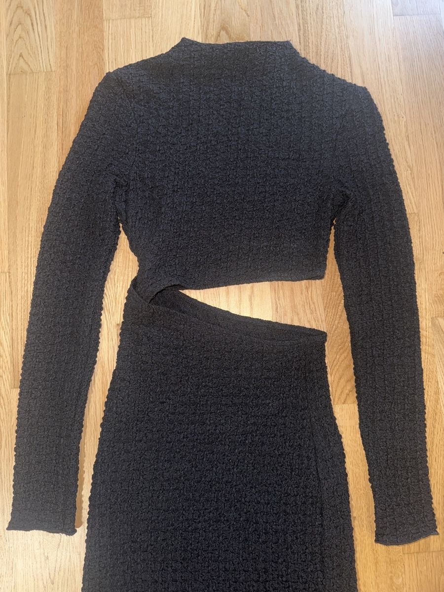 Zara Kleider: ZARA Maxikleid langarm – Neu (gemäss Beschreibung) aus Zürich von Koller.S 1
