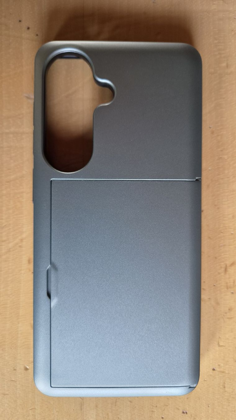 Samsung Cover & Protezioni schermo: Samsung Galaxy S26 Hülle, grau – Nuovo (secondo la descrizione) da Adliswil venduto da Hortulano