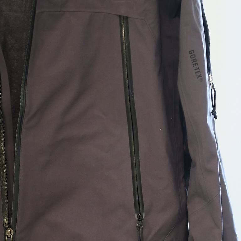 Arcteryx Vestes: Regenjacke arc'teryx, Grösse M, anthrazit – D'occasion à Goldingen par hes_qz5d