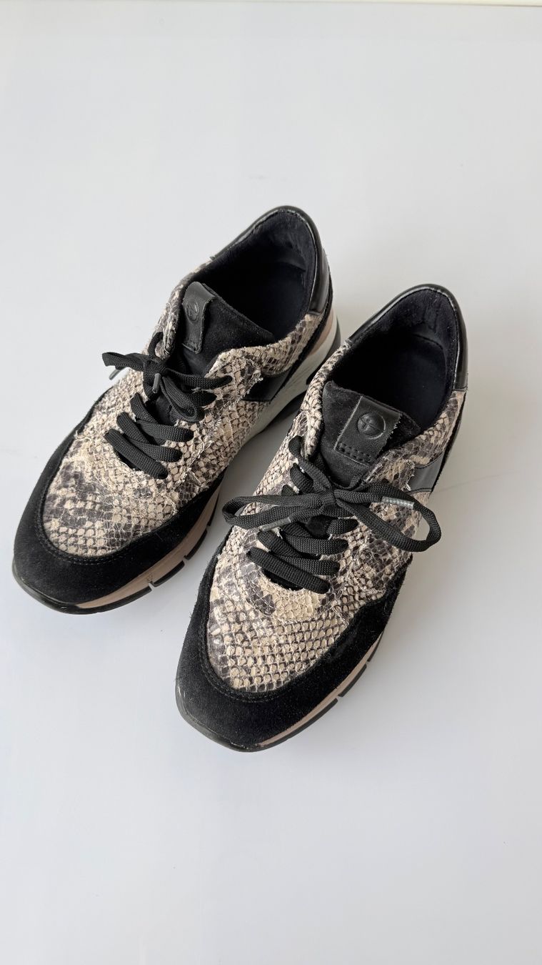 Scarpe da donna: Schuh Tomaris Gr. 39 – Usato da Jonen venduto da BMWE369