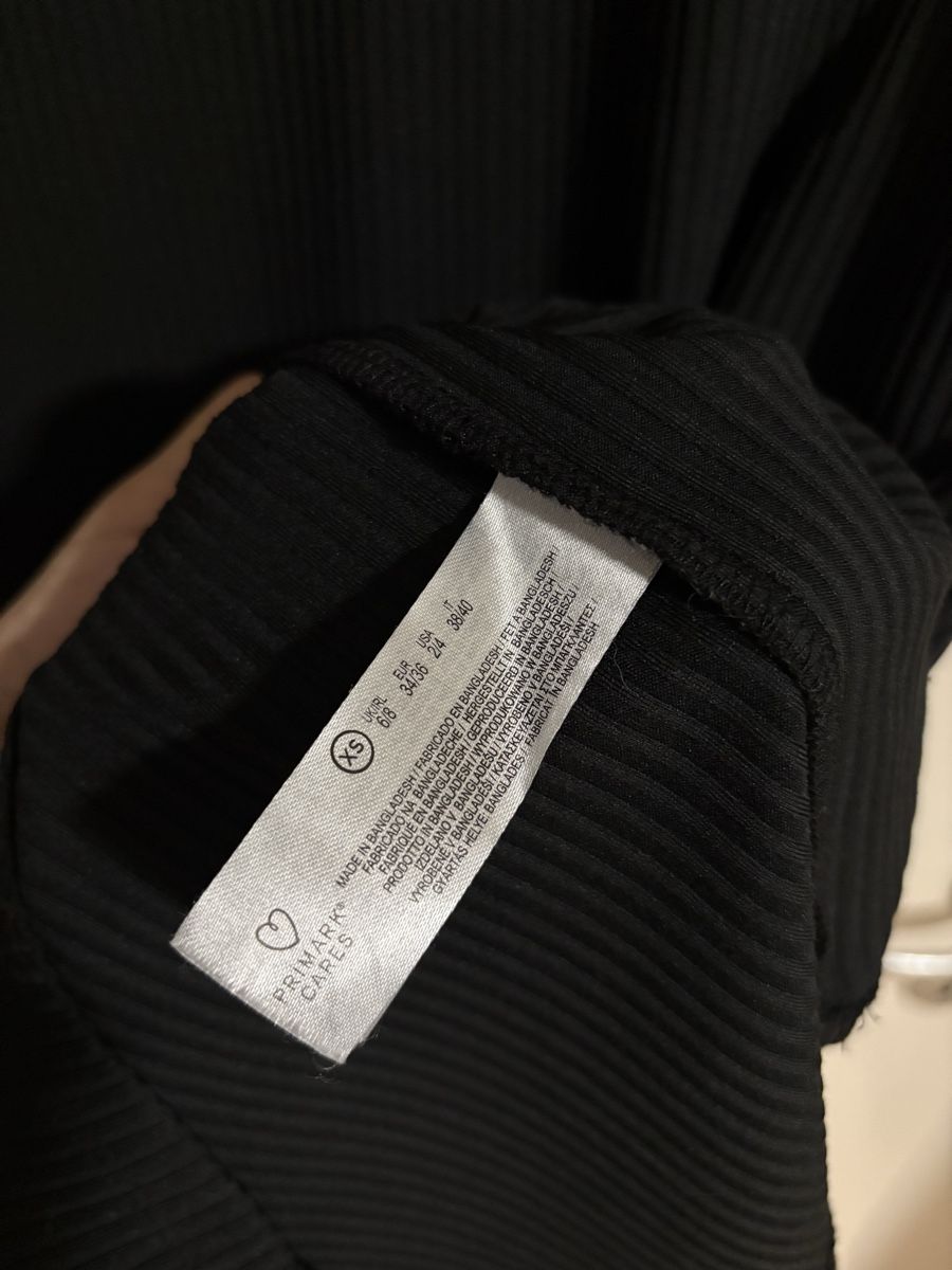 Kleider: Maxikleid Langarm Gr.34/36 – Gebraucht aus Münchenstein von cyoni 2