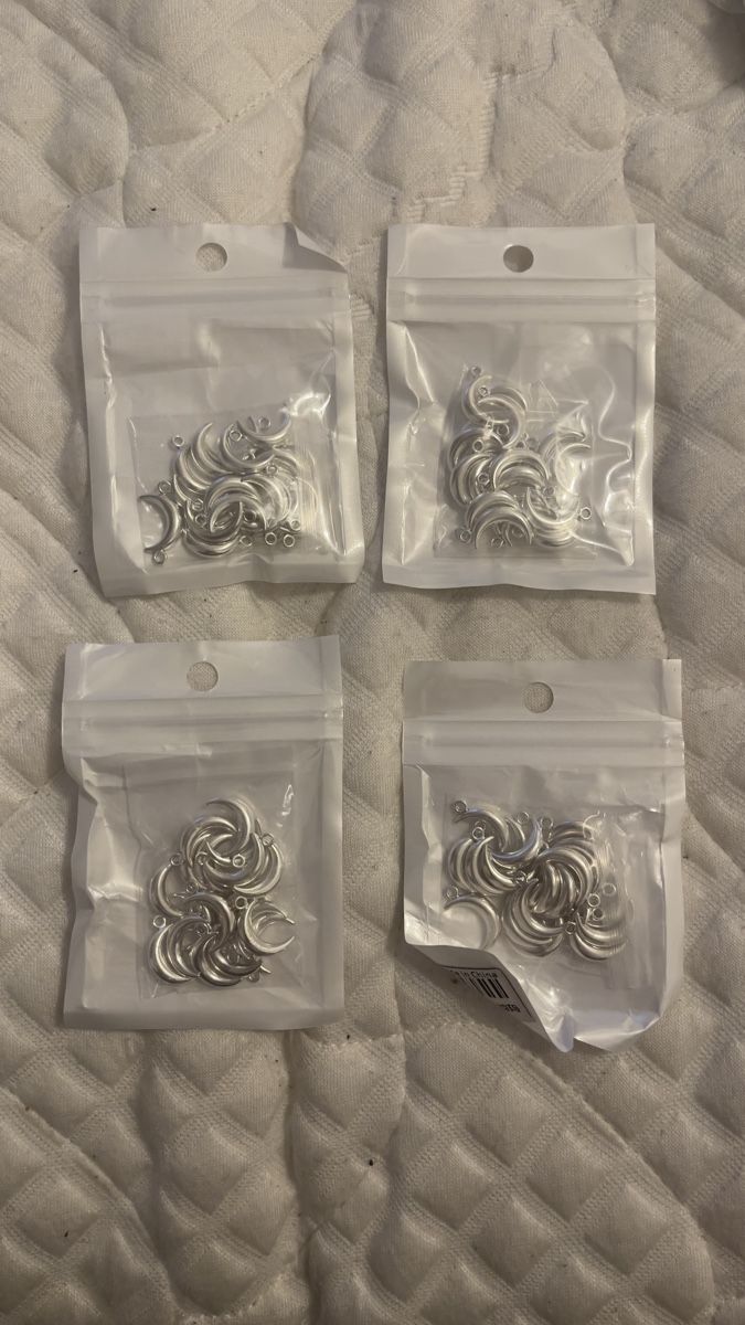 Perles (synthétiques): Perlen  – Neuf avec emballage d'origine à Oberwil par anj_gqq6