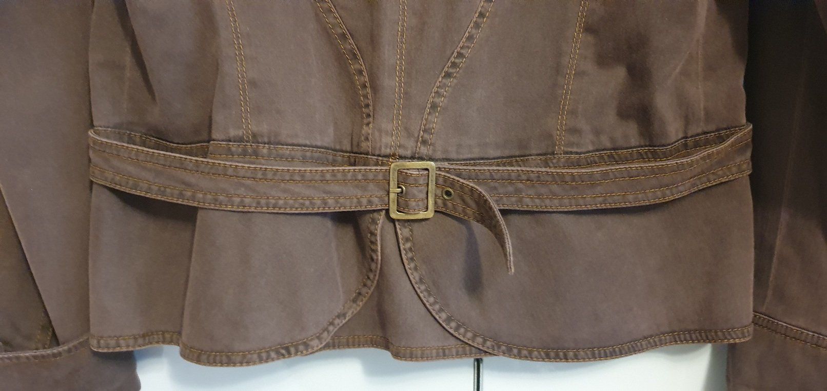 Betty Barclay Giacche: Blazer Betty Barclay, Gr. 40 – Nuovo (secondo la descrizione) da Unterentfelden venduto da LookoutMt 6