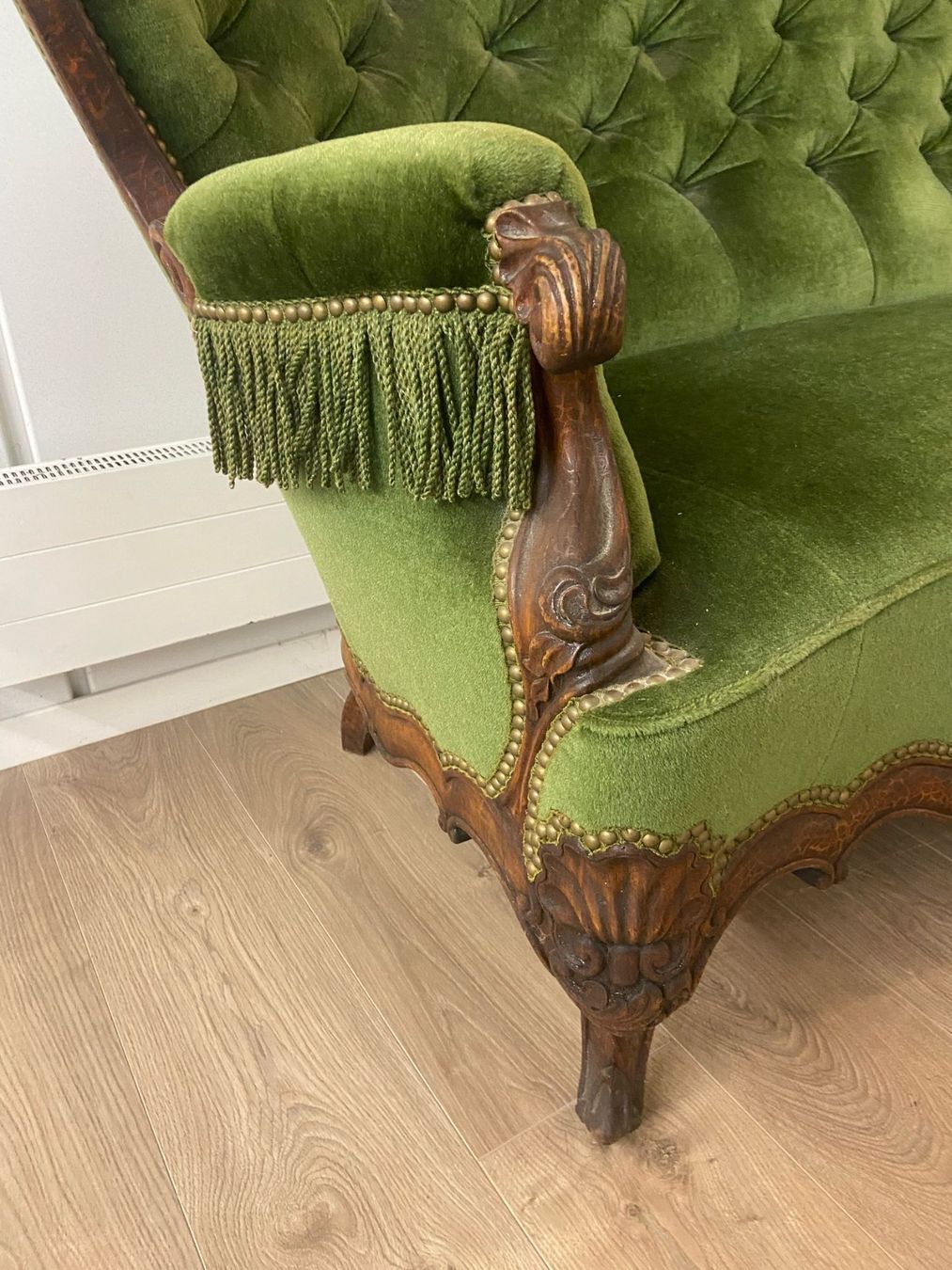 Set di tavolo e panche: Rococo Revival Tisch mit 6 Stühlen und einem passenden Sofa – Usato da Zürich venduto da ralph__ 9