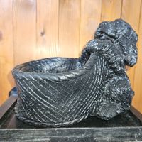 Hund mit Korb Dekoration Gartenfigur Gibs oder Kunstgibs neu