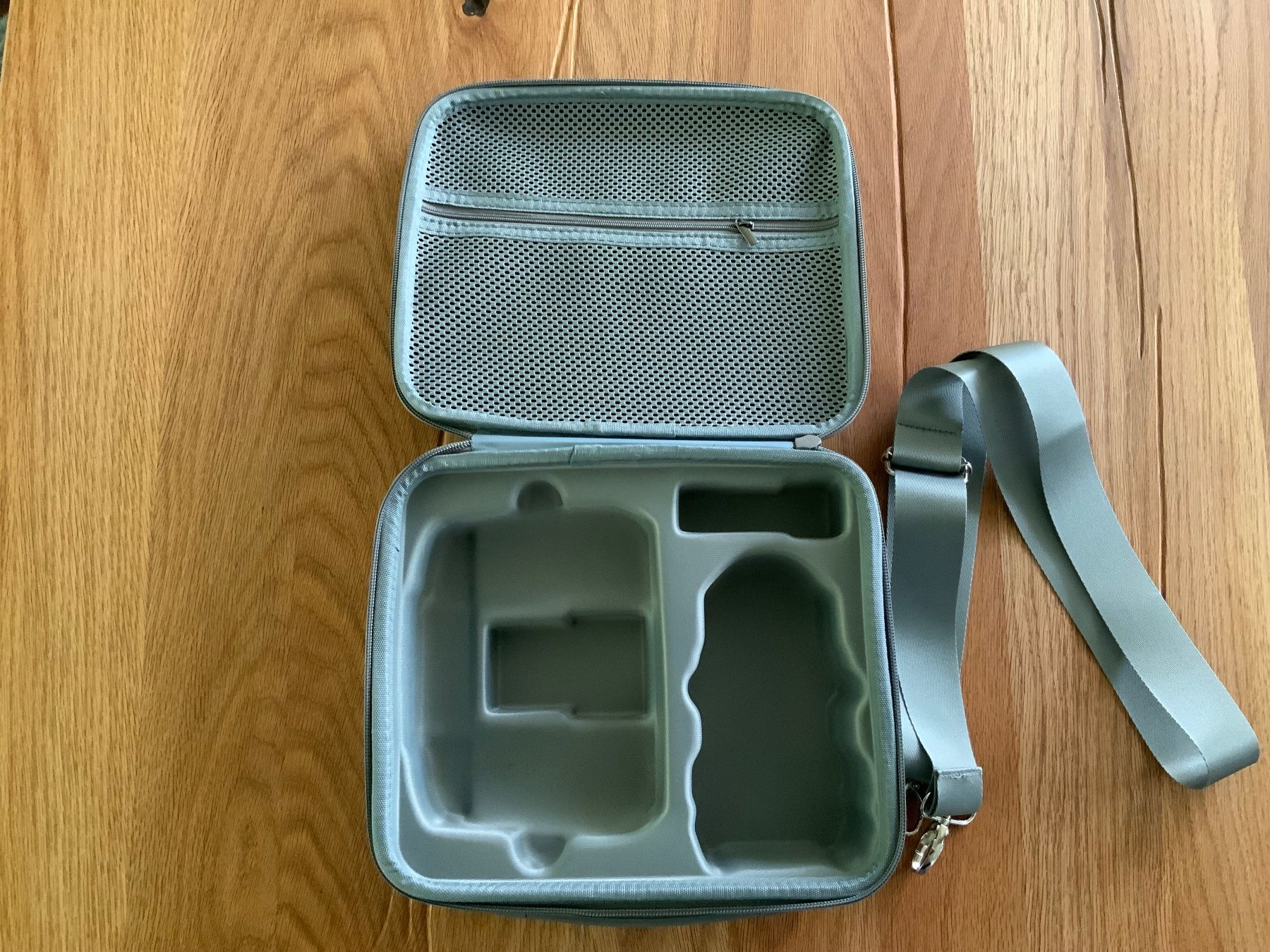 DJI Valises de voyage: Dji Case für Mini 4 pro – Neuf (Voir description) à Luzern par smartshopper09 2