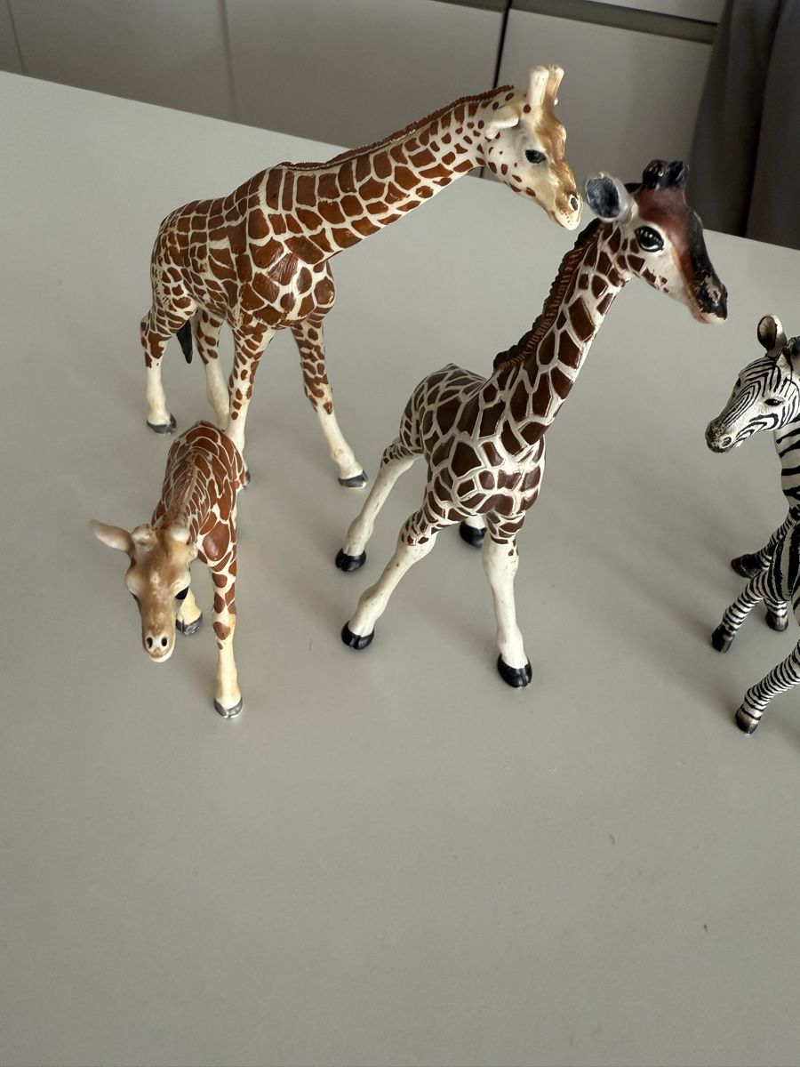 Schleich Giocattoli: 3 Giraffen 2 Zebra Schleich – Usato da Zürich venduto da Mothai 2