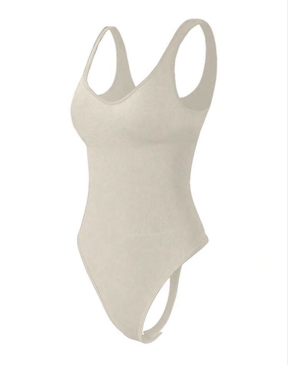 Tops: Beige Seamless Shapewear Bodysuit 🤍✨ – Neu und originalverpackt aus Zürich von onlyifashion 4