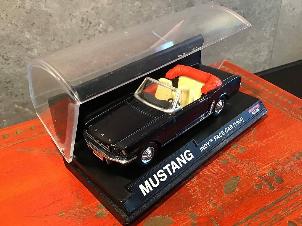 Ford Modellini d'auto: Ford Mustang – Usato da Neuchâtel venduto da sta_7qfy 3