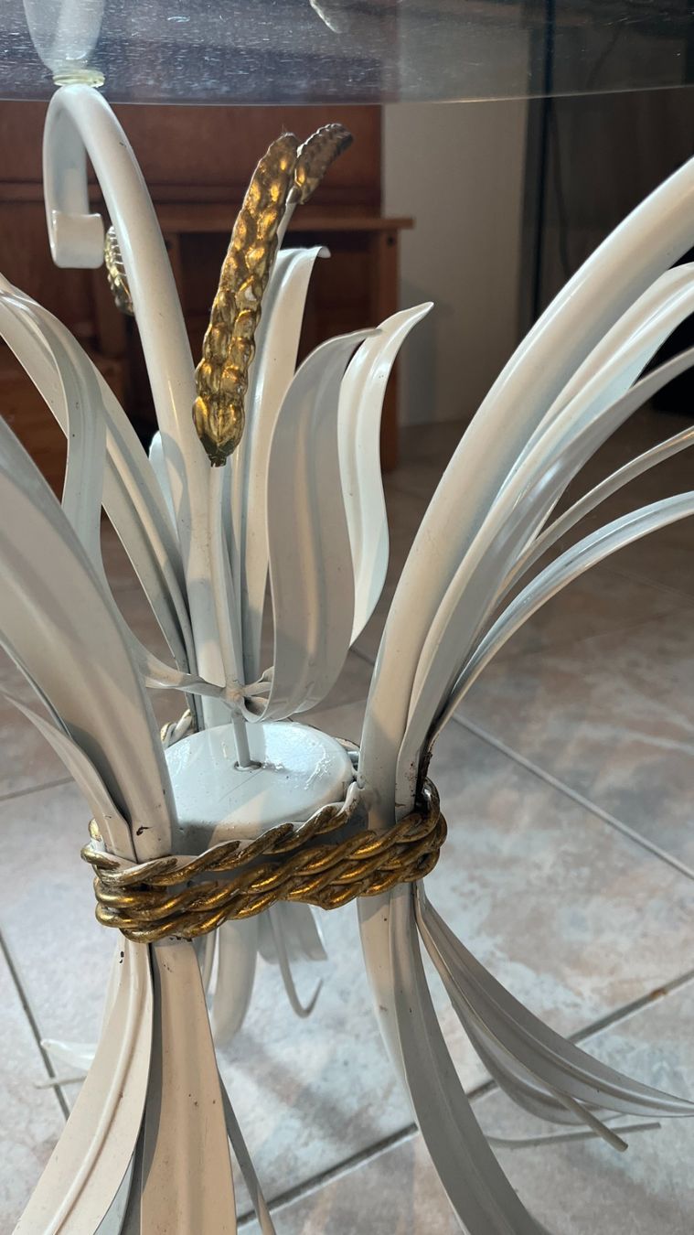 Tavoli: Eleganter Couchtisch, weiss mit Glasplatte – Usato da Sins venduto da jassschnell 3