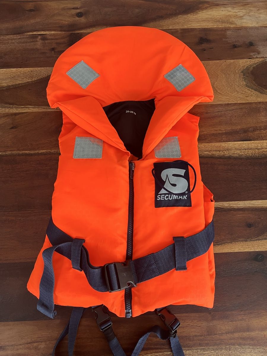 Giubbotti di salvataggio: Schwimmweste Secumar 20-30kg – Usato da Aarau venduto da Bytemaster