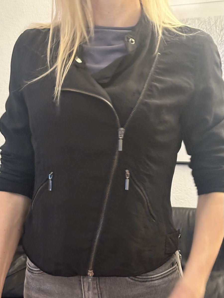 Vestes: Giacca nera – D'occasion à Paradiso par kat_srp7 1