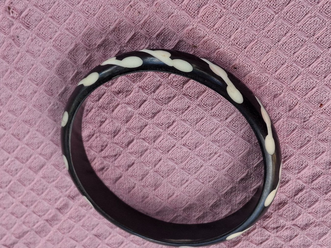 Bracciali & Braccialetti: Vintage Knochen Armreif verziert Chunky Bangle S-L – Usato da Münchenbuchsee venduto da babilibern 2