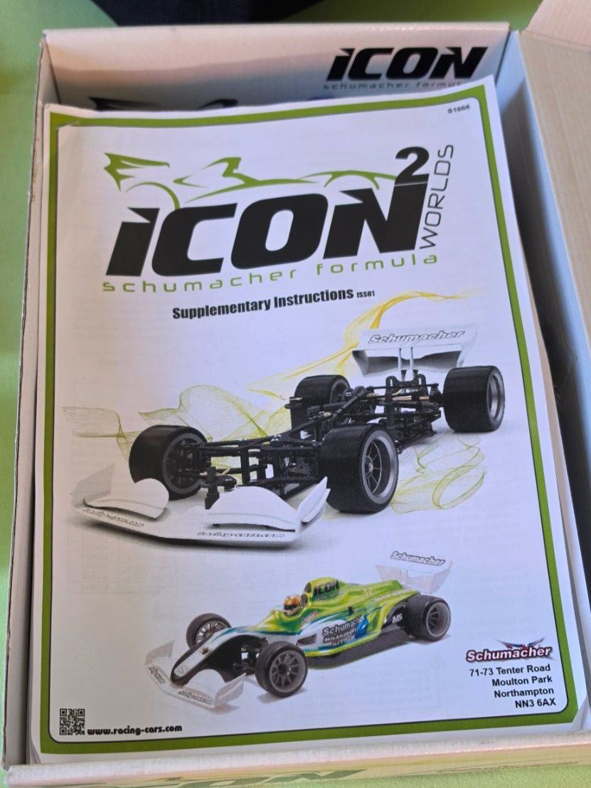 Modellismo RC: RC Formel 1KarTeile Sammlung Chassis Reifen ESC Programmcard – Usato da Zürich venduto da Heute99 9