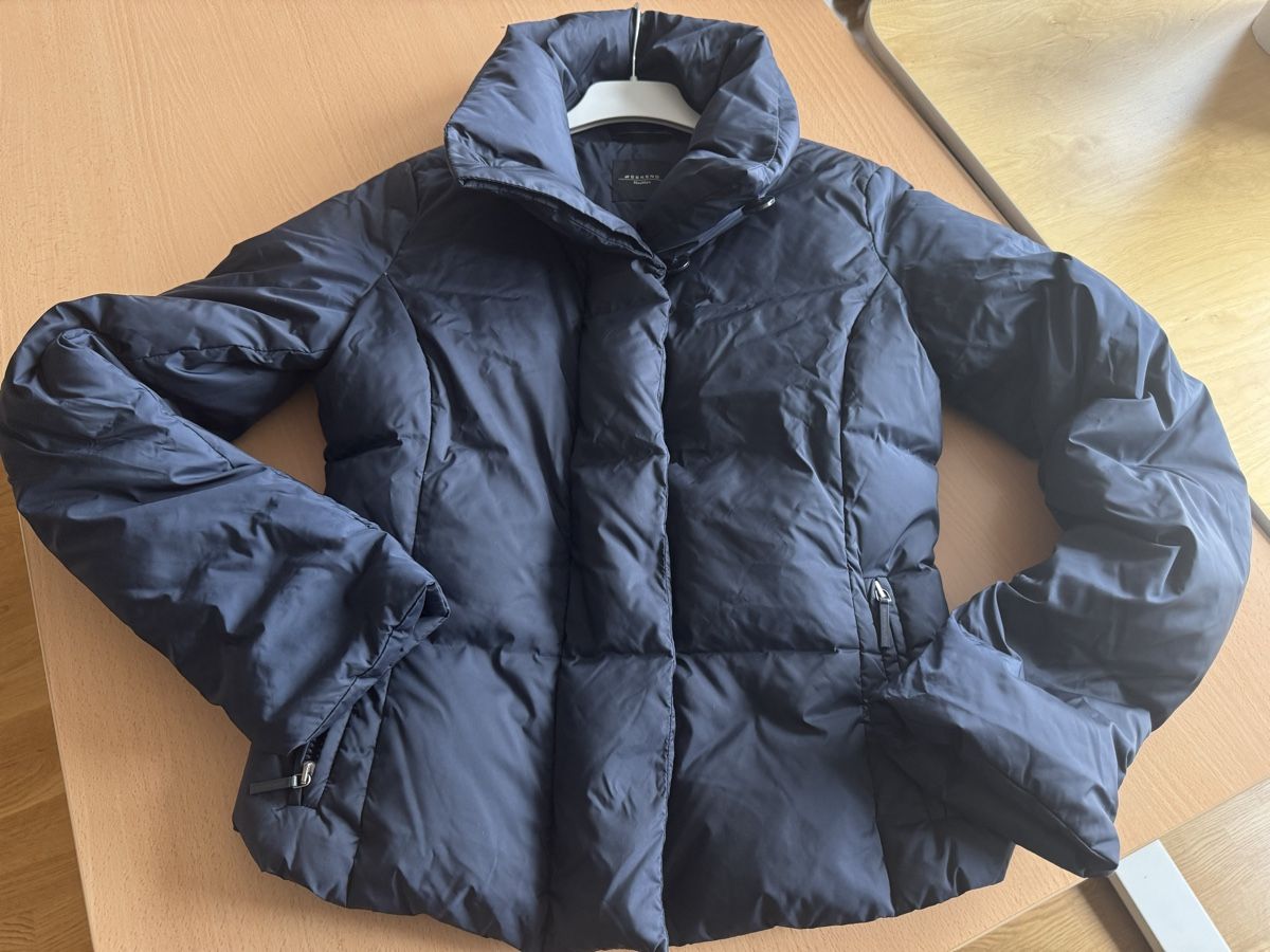 Max Mara Giacche: Doudoune Weekend MaxMara bleu marine, taille 38 – Nuovo (secondo la descrizione) da Morges venduto da sandy069 1