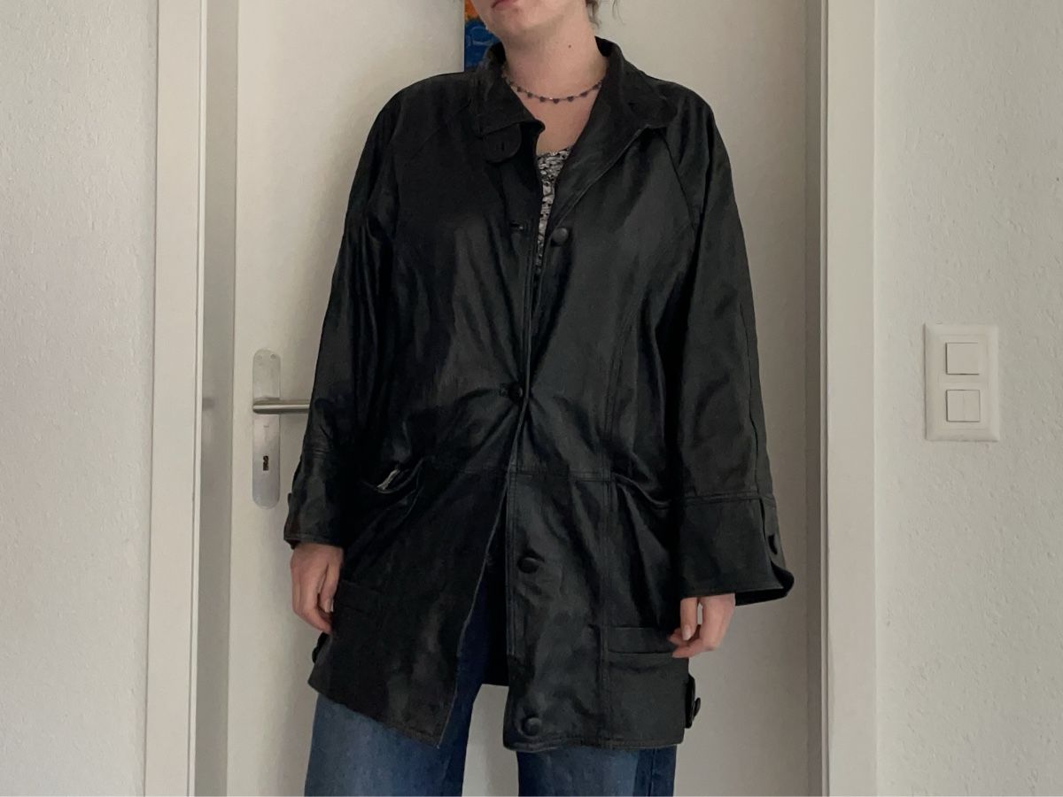 Giacche: Lederjacke schwarz Grösse 42-44 – Usato da Stettlen venduto da 7mkz-usw
