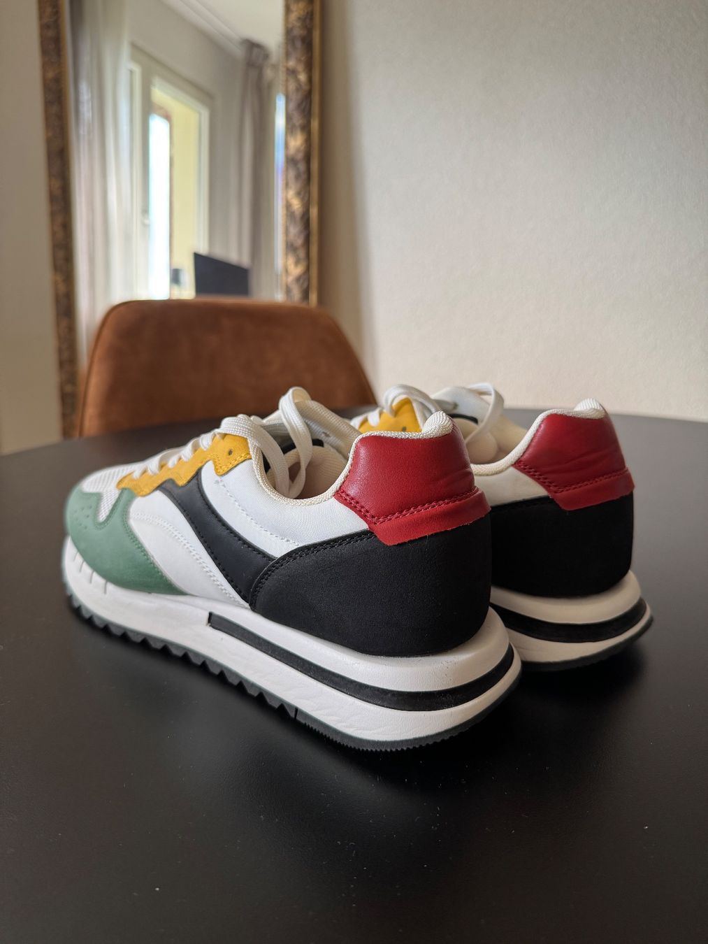 T-Shirts: Sneaker VENICE, mehrfarbig, Grösse 44 – Neu und originalverpackt aus Zürich von Alpnach_ 3