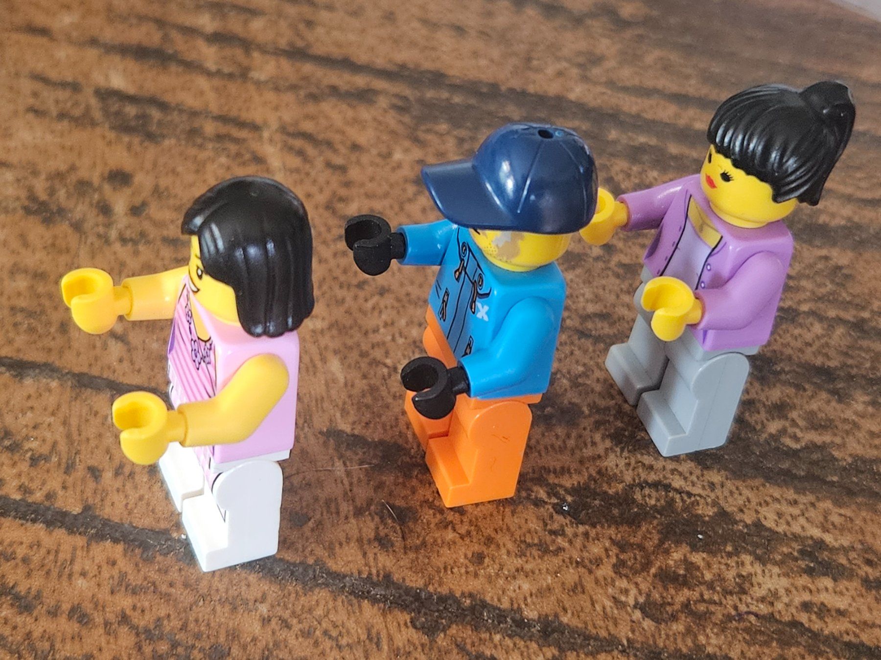 Lego Kit di costruzioni: lego lot de 3 figurines – Usato da Confignon venduto da Ecrofigs 2