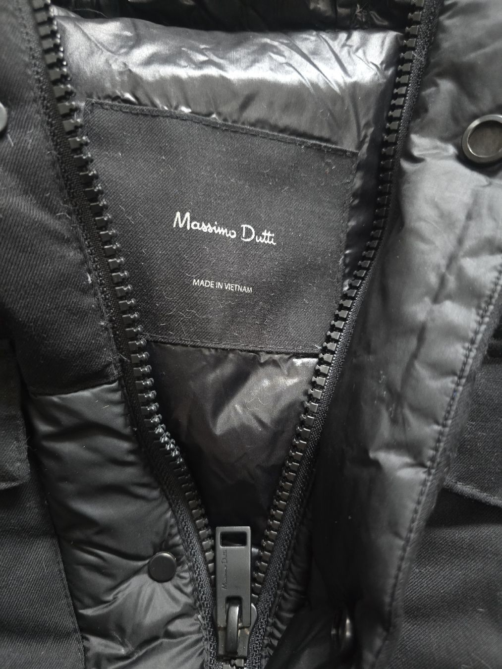Massimo Dutti Giacche: Doudoune Massimo Dutti, taille M, Noir, comme neuve! – Usato da Mont-sur-Lausanne venduto da Didinho 1